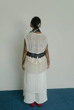 Load image into Gallery viewer, Pearl Lace Vest