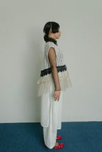 Load image into Gallery viewer, Pearl Lace Vest