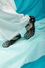 Load image into Gallery viewer, Lucid Cage Flats