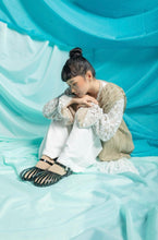 Load image into Gallery viewer, Lucid Cage Flats